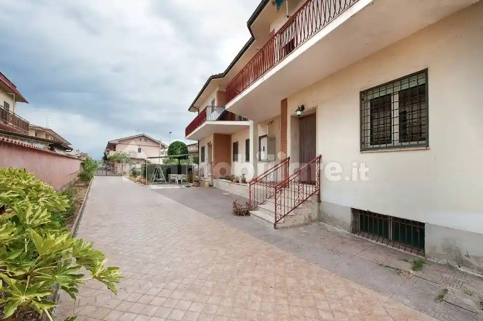 Villa bifamiliare via lerici 6, Martin Pescatore -  Campo Selva, Pomezia - foto 2