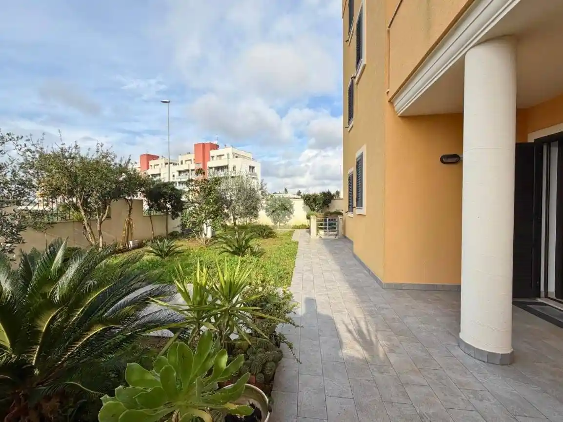 Appartamento via Armando Povero 12, Poligono - Via San Cesario, Lecce - foto 2