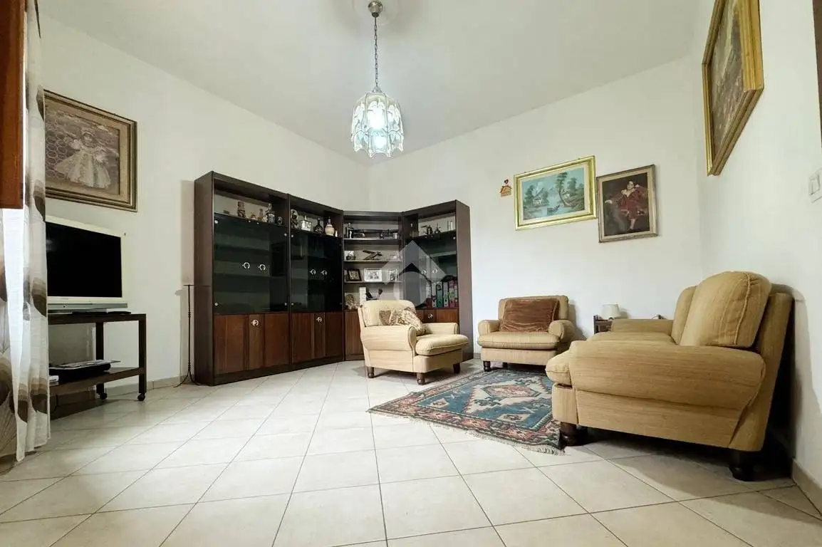 Casa indipendente in vendita a Prato