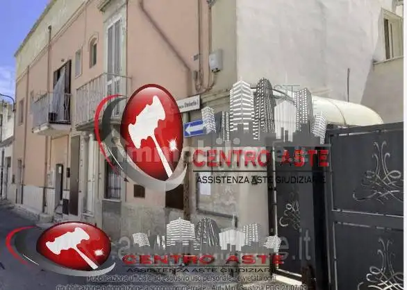 Appartamento in asta a Bari