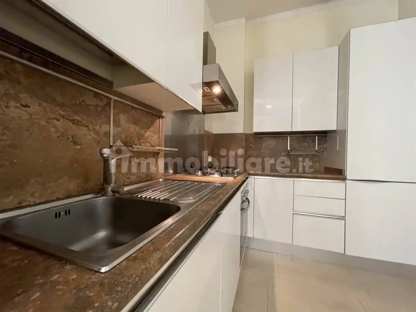 Trilocale via Nazario Sauro 5, San Prospero, Siena - foto 3