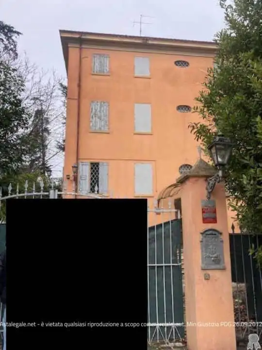 Appartamento in asta a Modena