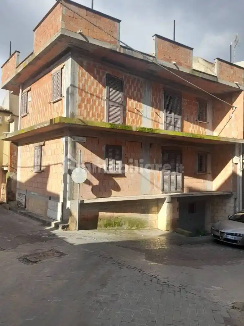 Palazzo - Edificio in vendita a Nissoria