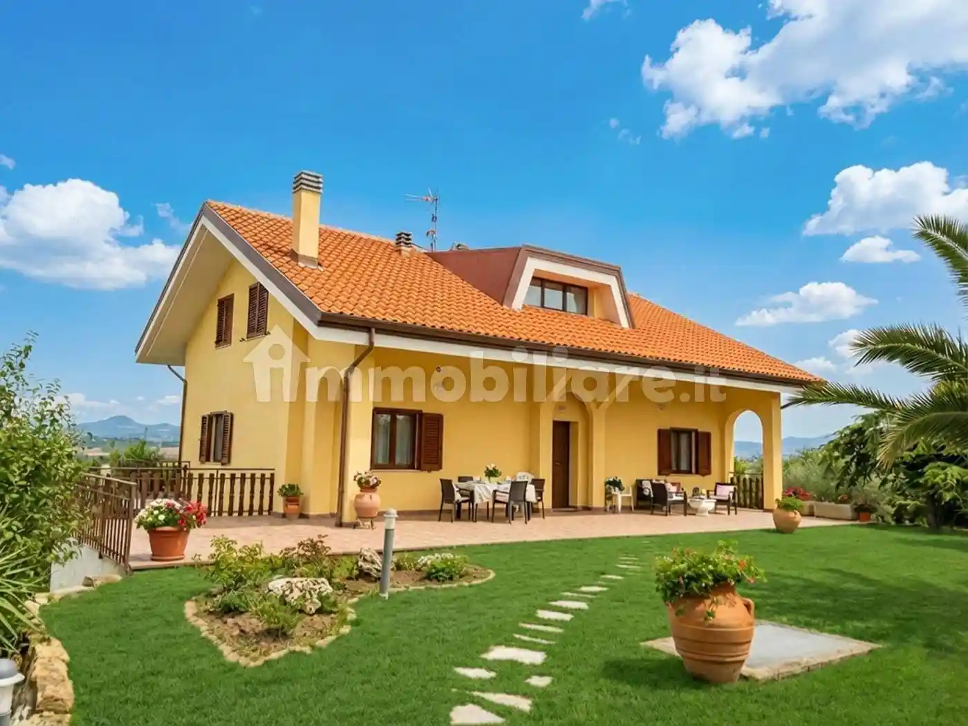 Villa in vendita a Trecastelli