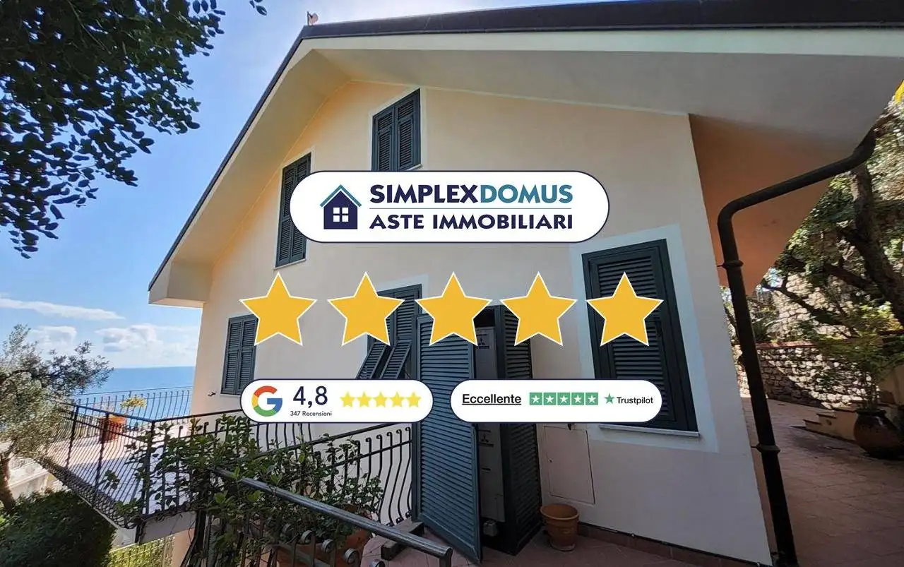 Villa in asta a Alassio