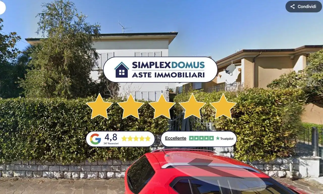 Villa in asta a Cascina