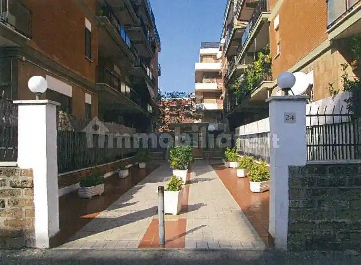 Appartamento all'asta via la Spezia, Pomezia - foto 4