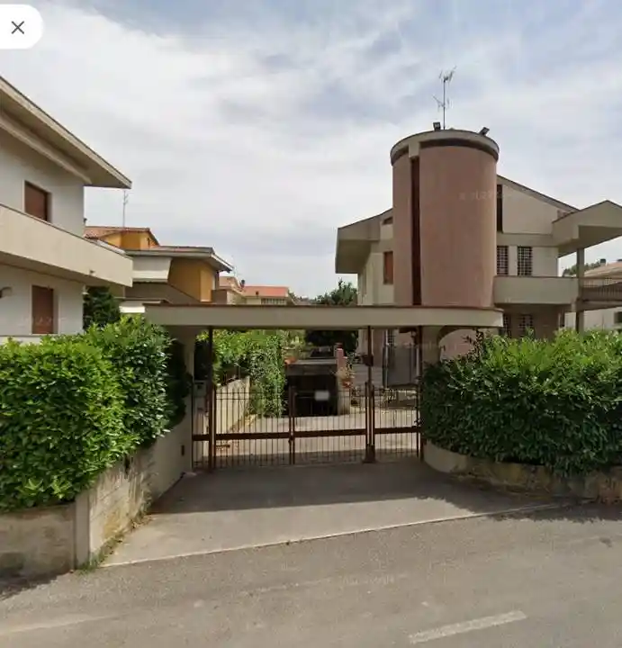 Villa all'asta via Enrico Grazi, Arezzo - foto 2