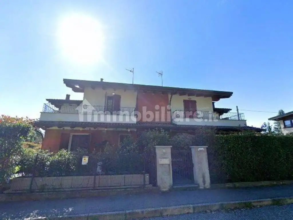 Villa in asta a Cadorago