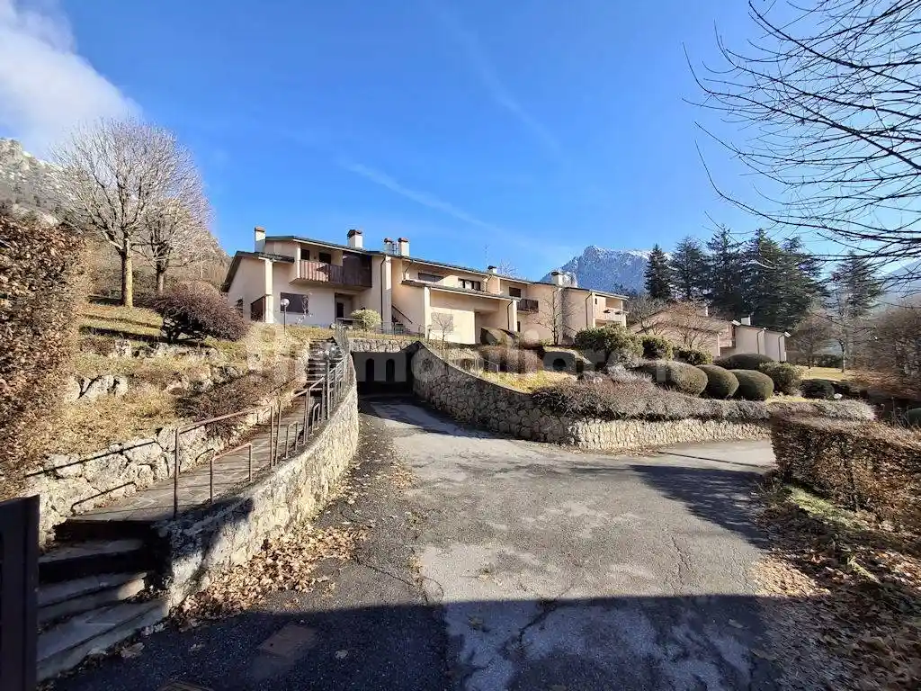 Appartamento in vendita a Castione della Presolana