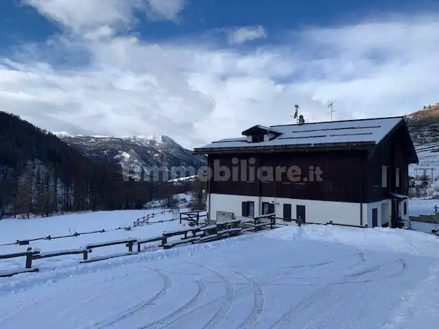 Appartamento in vendita a Sauze di Cesana