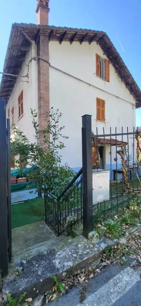 Appartamento in vendita a Rovegno