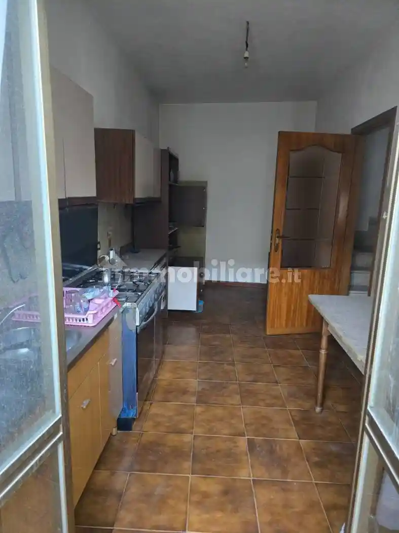 Trilocale via Orazi e Curazi 12, Centro, Borgia - foto 5