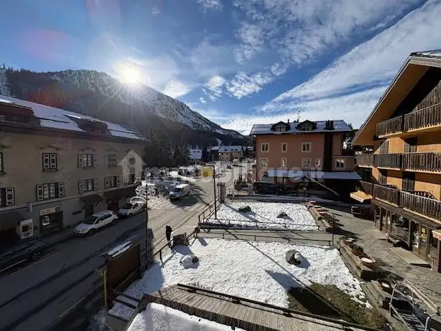 Palazzo - Edificio in vendita a Claviere