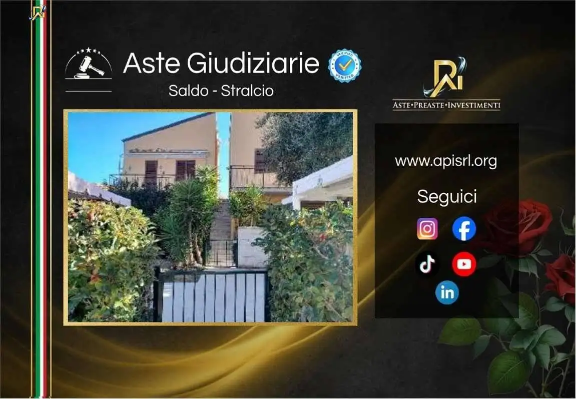 Villetta a schiera in asta a Campofelice di Roccella