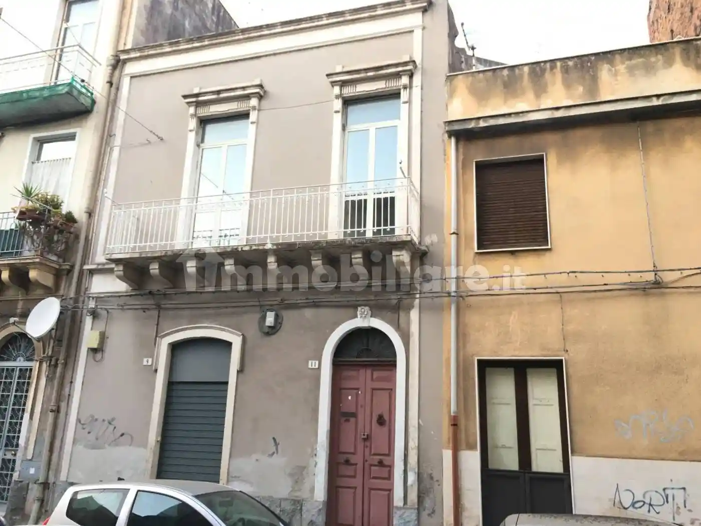 Palazzo - Edificio in vendita a Catania