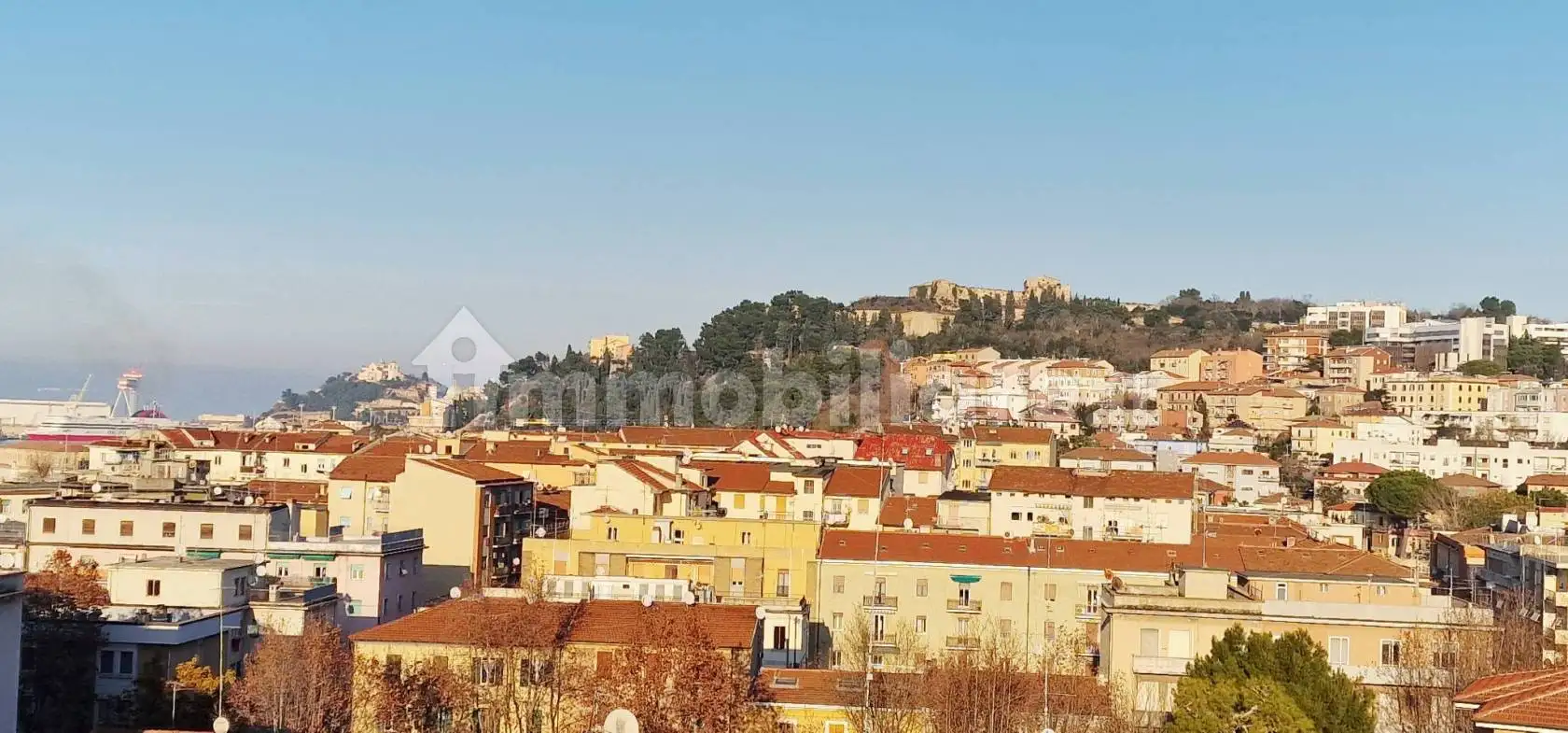 Appartamento in vendita a Ancona