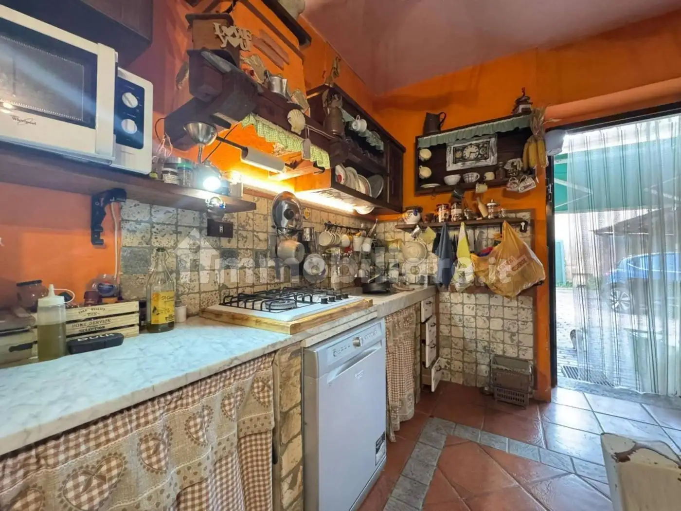 Appartamento in vendita a Massa