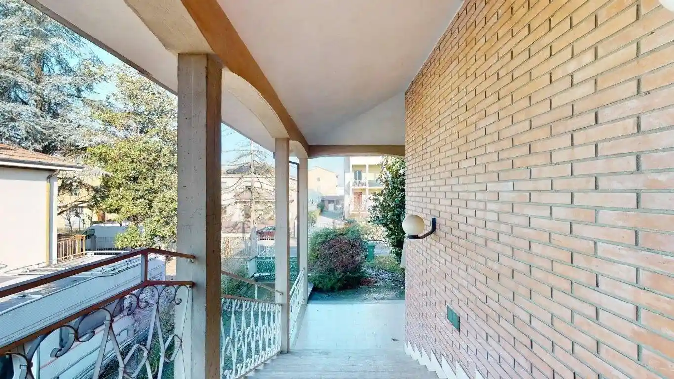 Casa indipendente in vendita a Cento