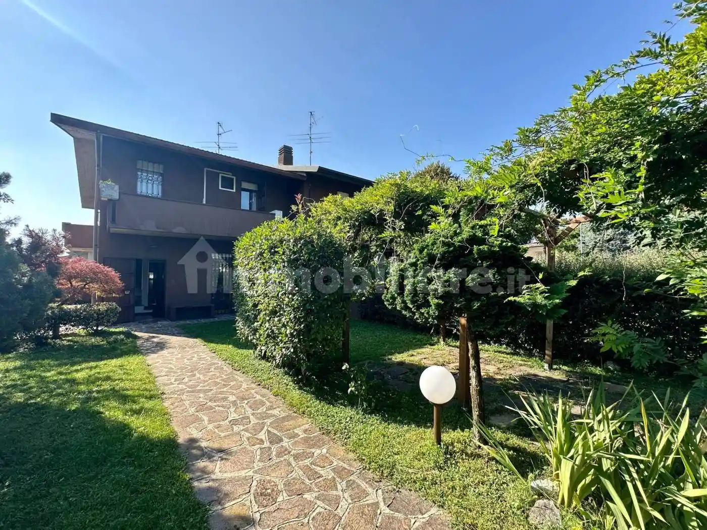 Villa in vendita a Azzano San Paolo