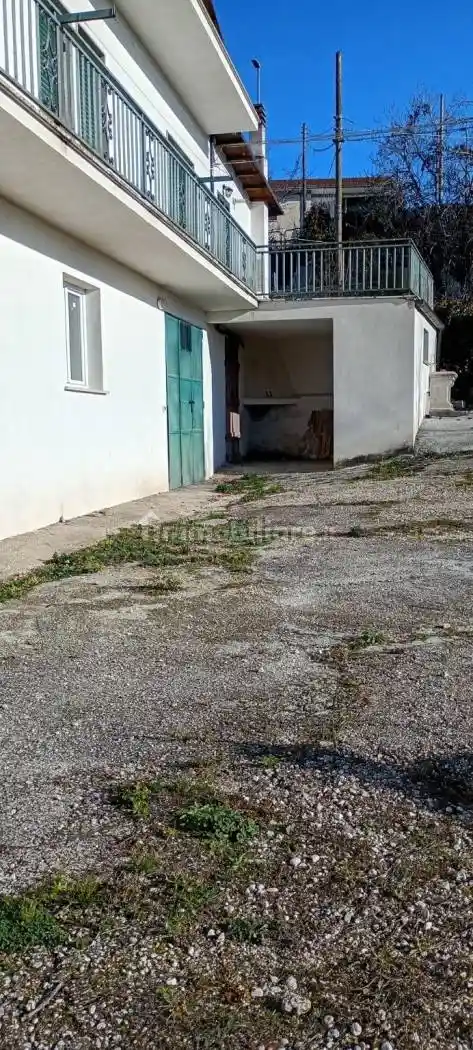 Villa unifamiliare via Chiusa le Foci 5, Centro, Celano - foto 5