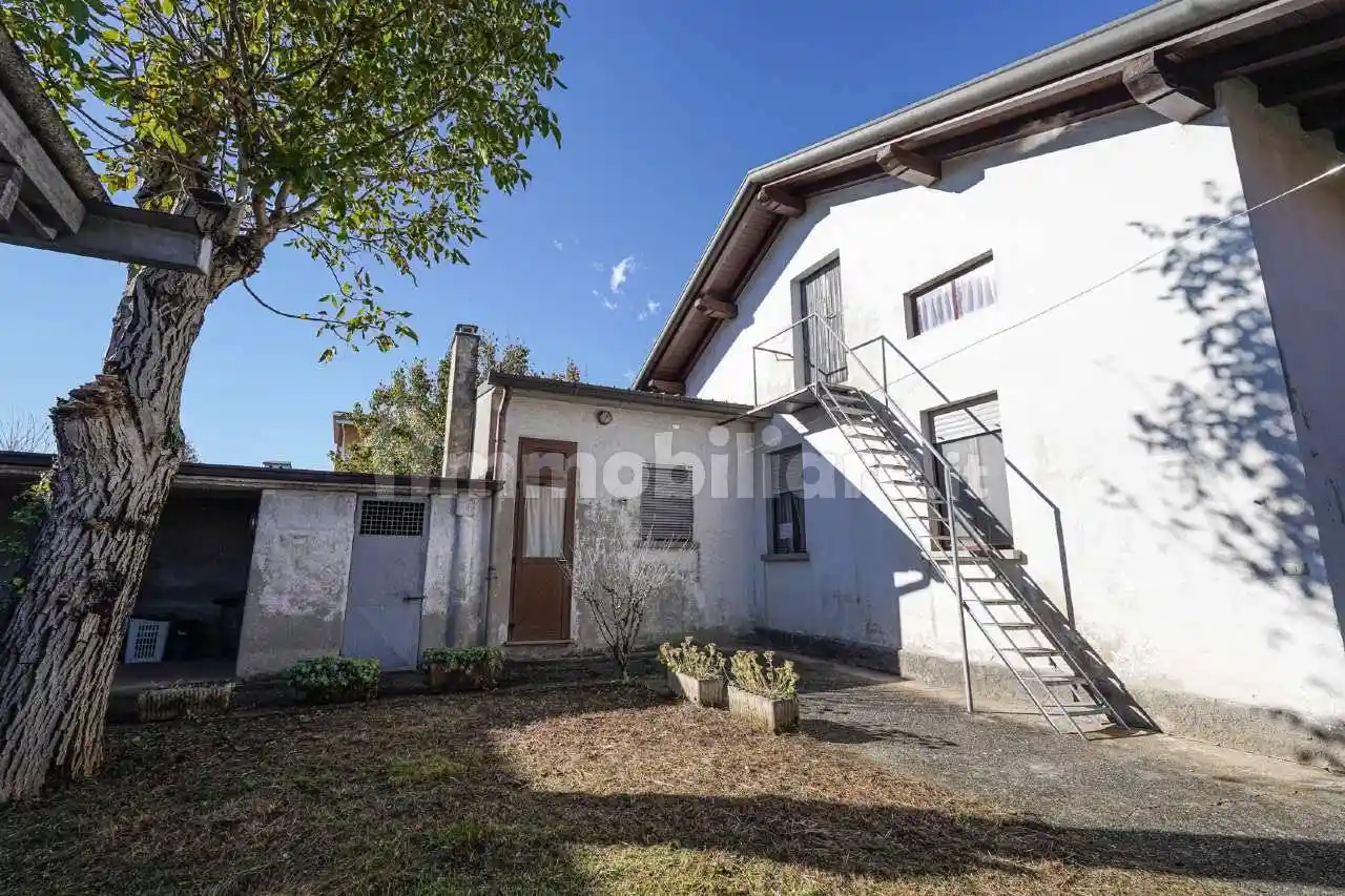 Casa indipendente in vendita a Bonate Sopra