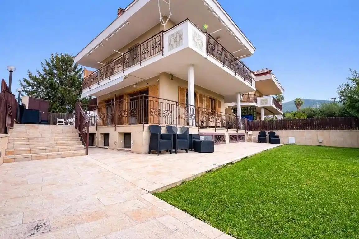Villa in vendita a Formia