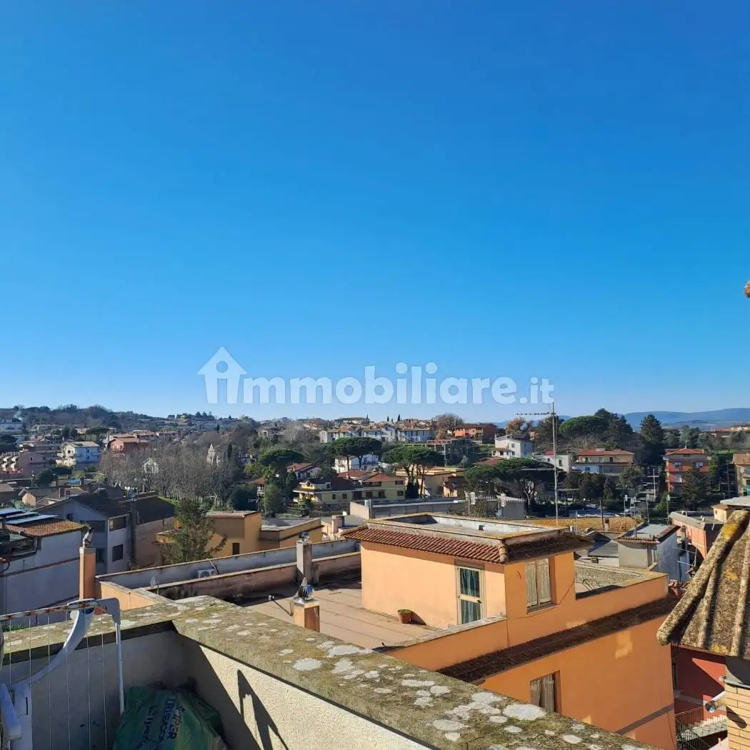 Appartamento in vendita a Campagnano di Roma