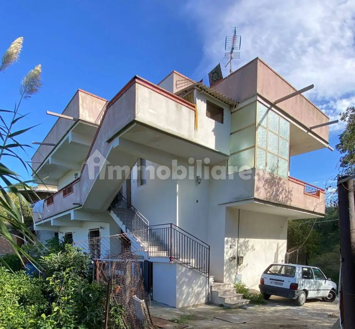 Villa in vendita a Reggio Calabria