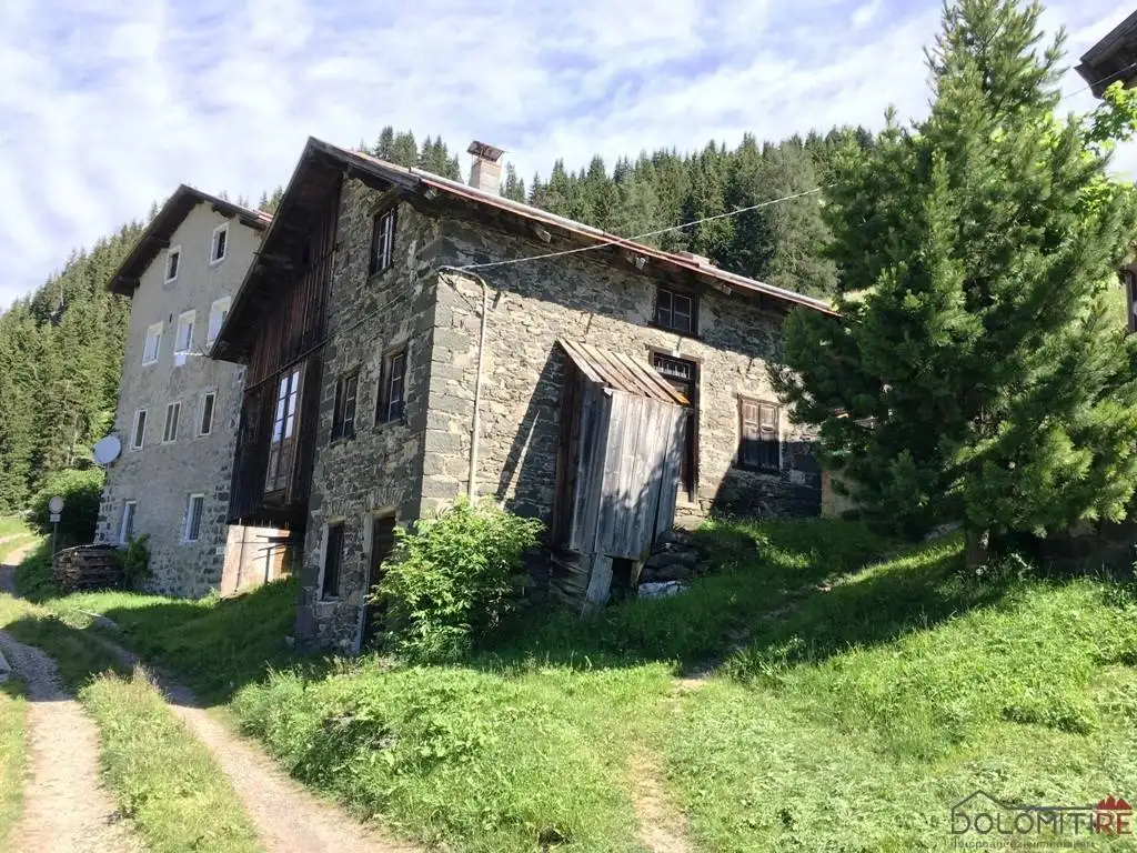 Rustico - Casale in vendita a Livinallongo del Col di Lana