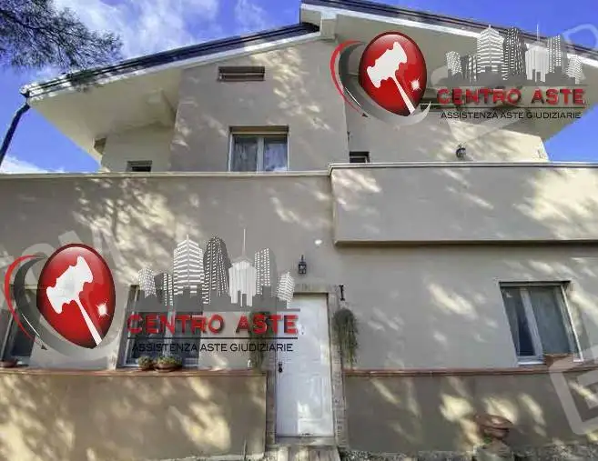 Villa in asta a Cassano delle Murge