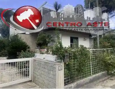 Villa in vendita a Bari