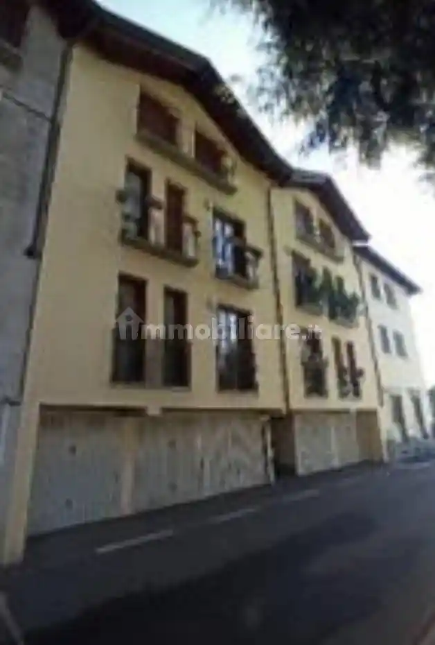 Appartamento in vendita a Verano Brianza