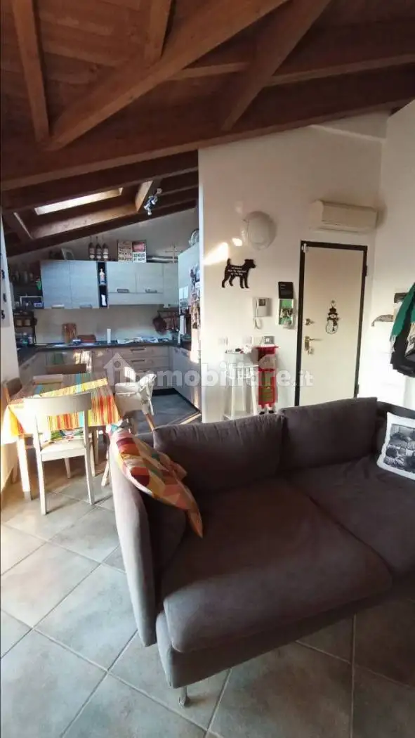 Appartamento in vendita a Crespiatica