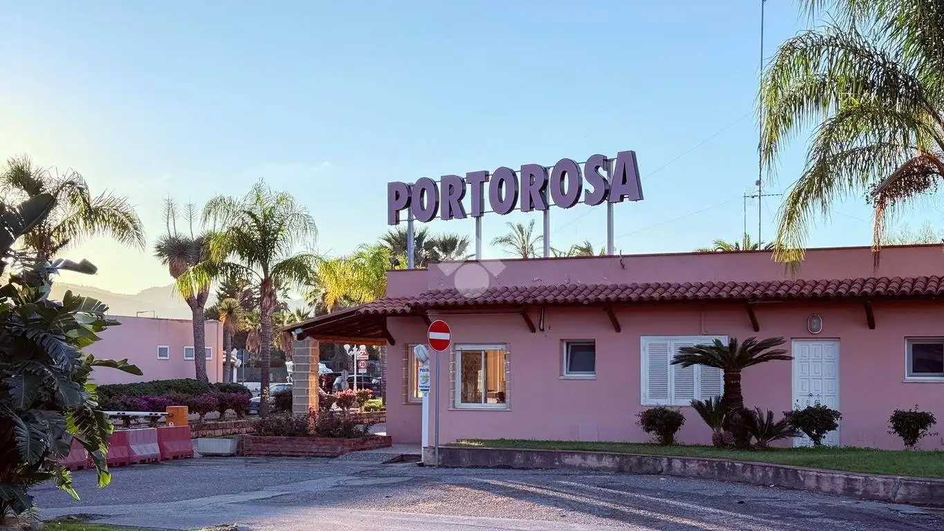 Appartamento in affitto a Furnari