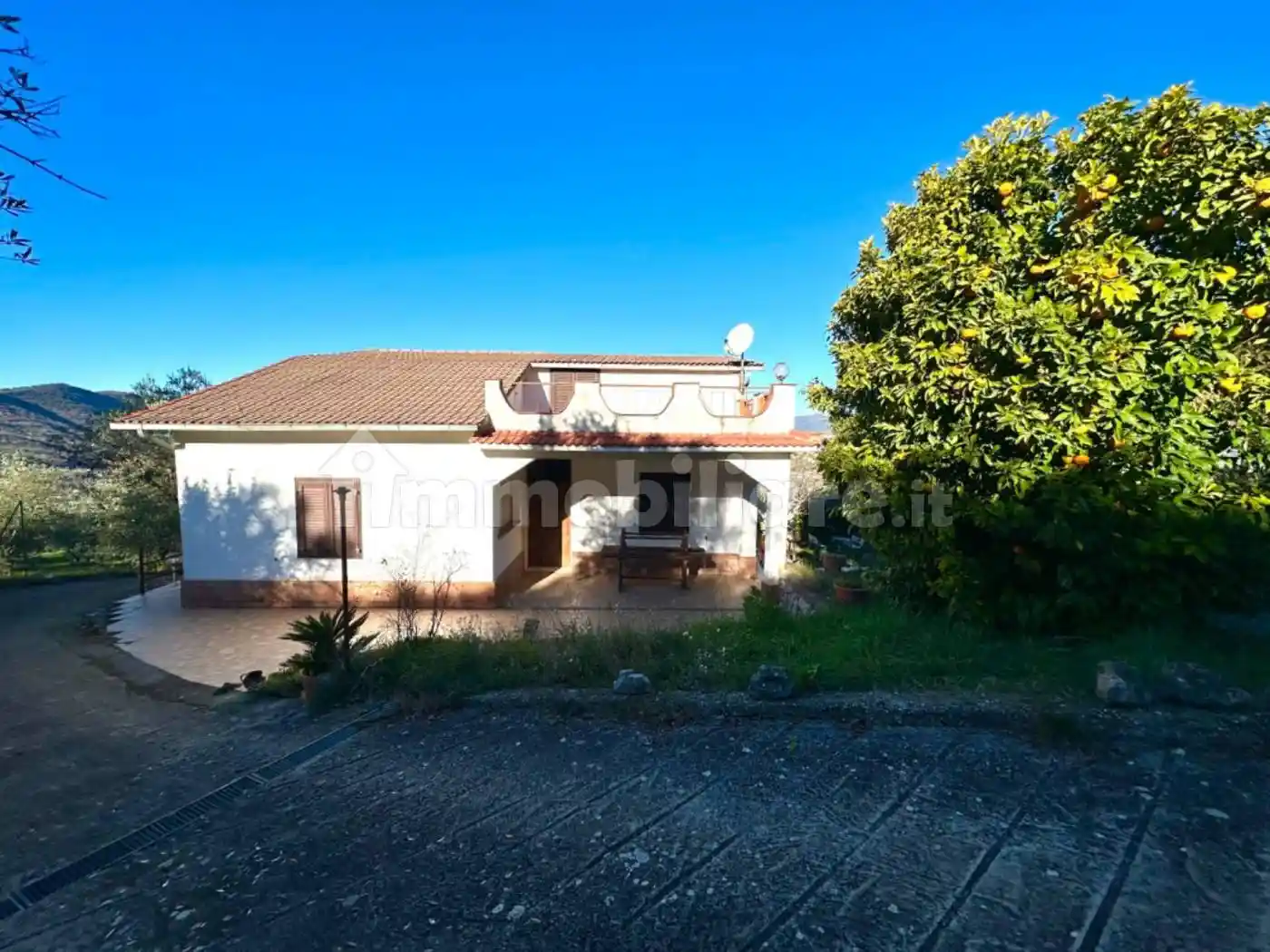 Villa in vendita a Poggio Nativo