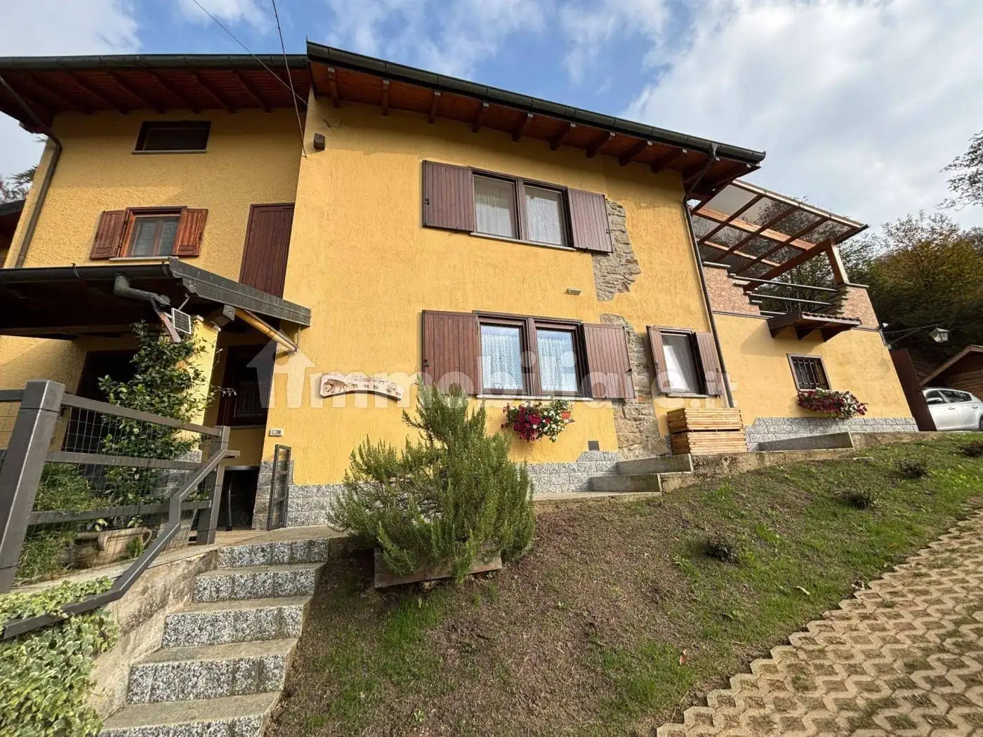 Villa in vendita a Valduggia