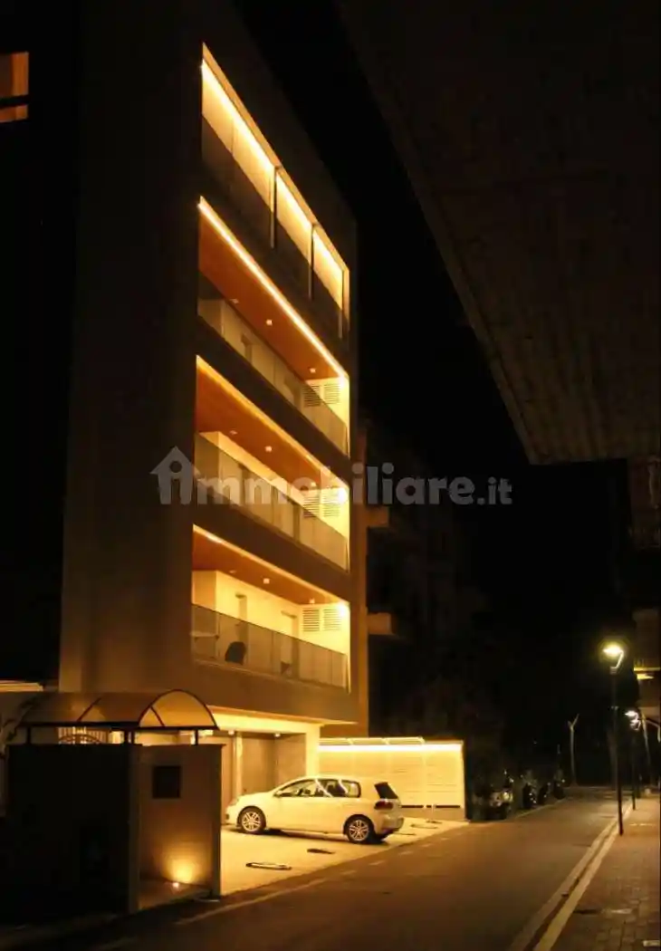 Trilocale via Marco Minghetti 5, Piazza Salotto - Corso Umberto, Pescara - foto 2