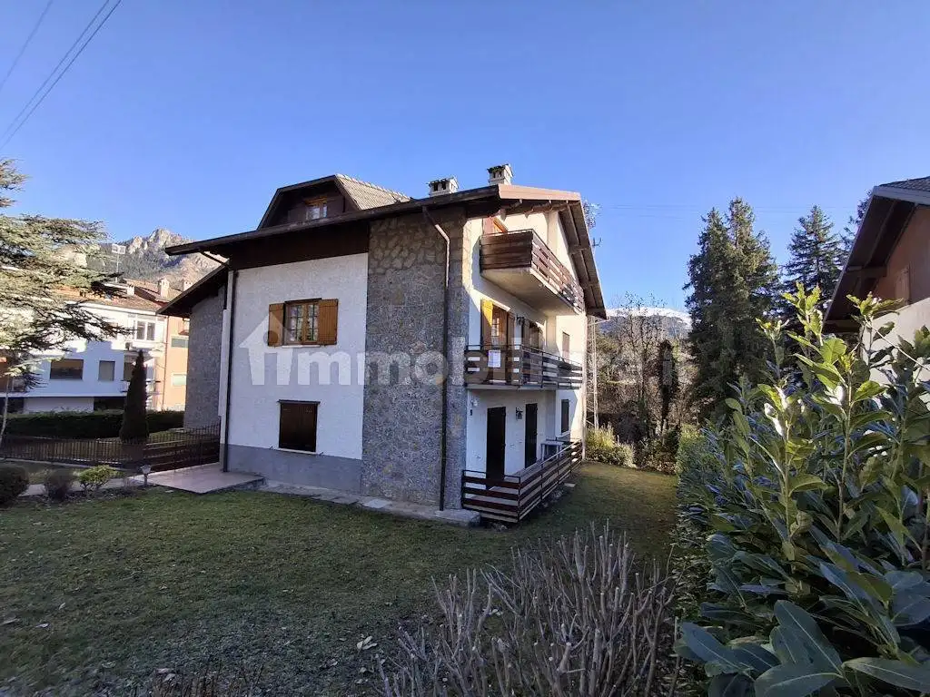 Appartamento in vendita a Castione della Presolana