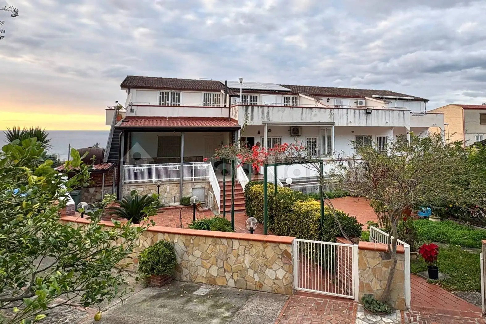 Appartamento in vendita a Paola