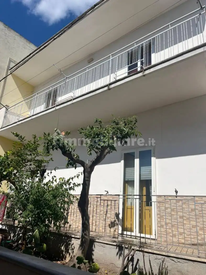 Appartamento in vendita a Crispiano