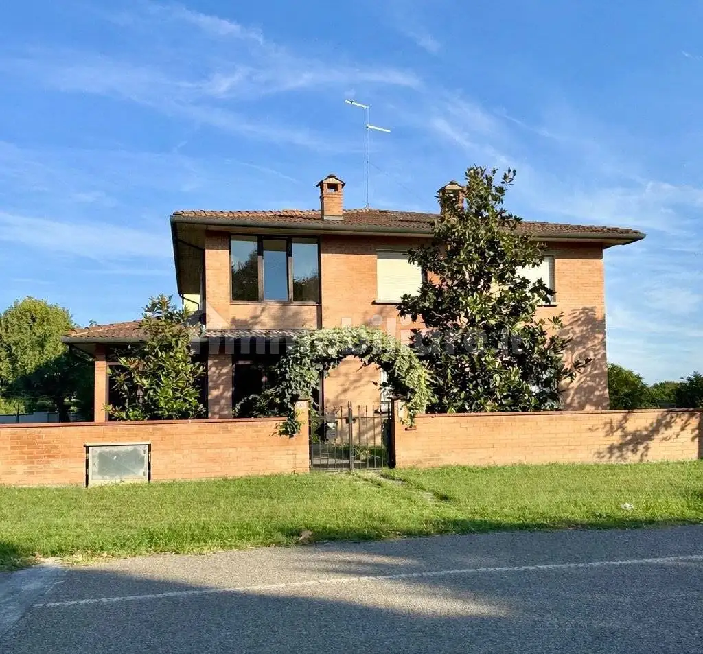 Villa in vendita a San Pietro in Casale