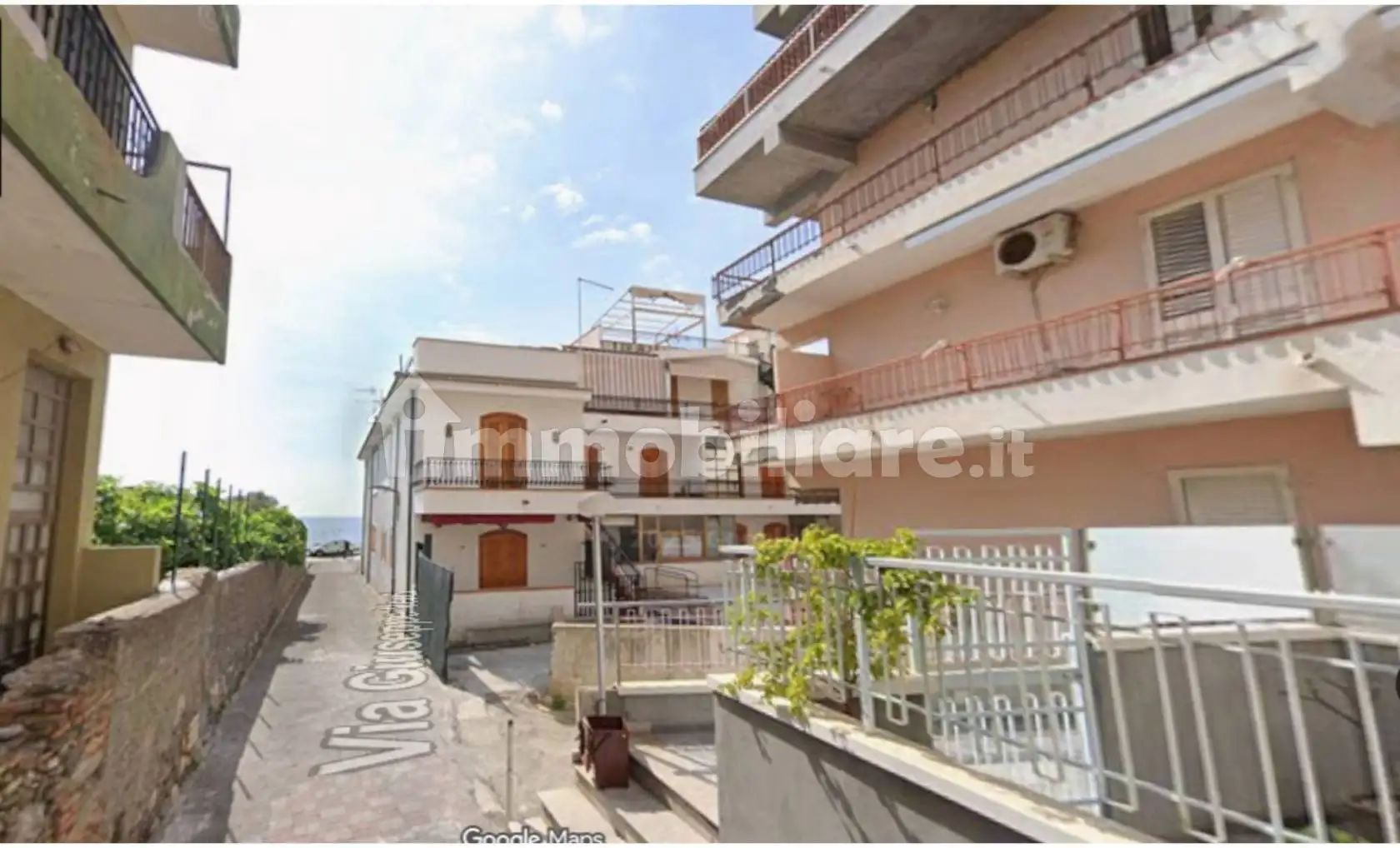 Appartamento in asta a Roccalumera