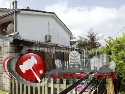 Villa in asta a Cassano delle Murge