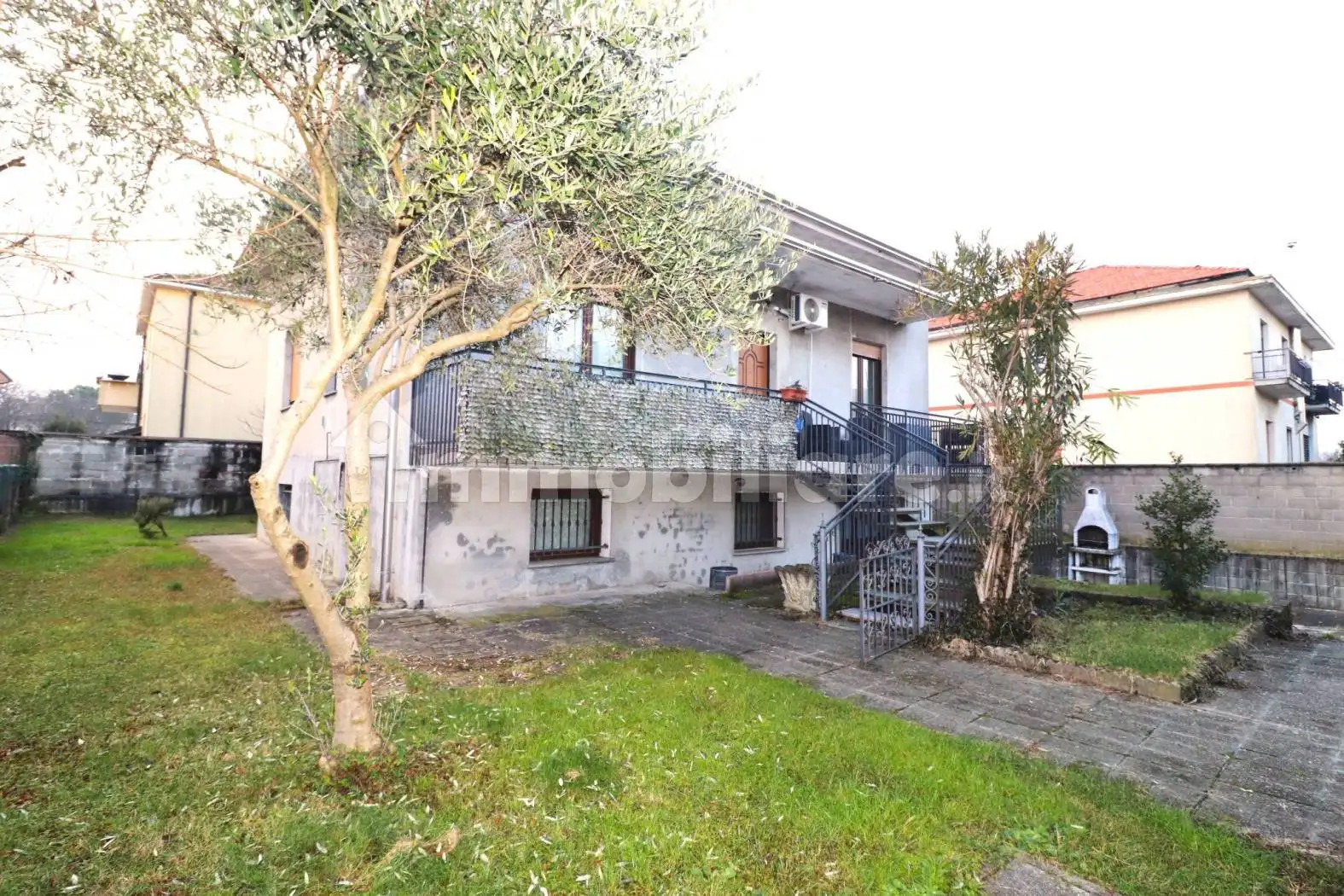 Villa in vendita a Limbiate