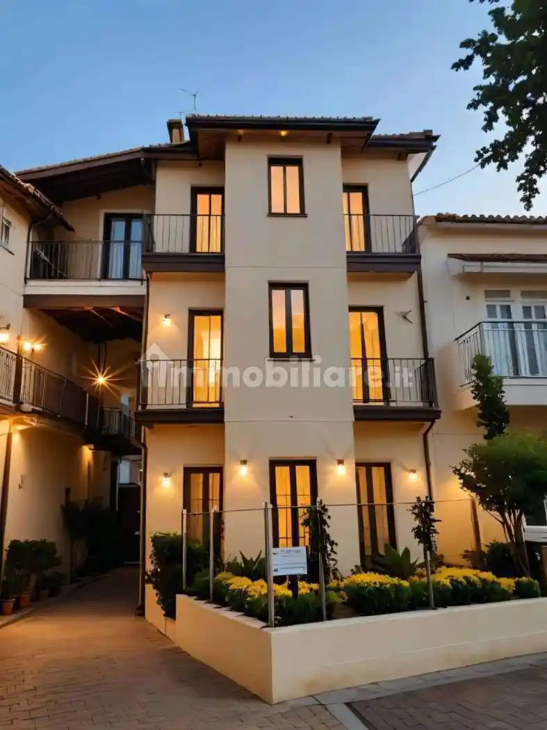 Appartamento in vendita a Barzanò