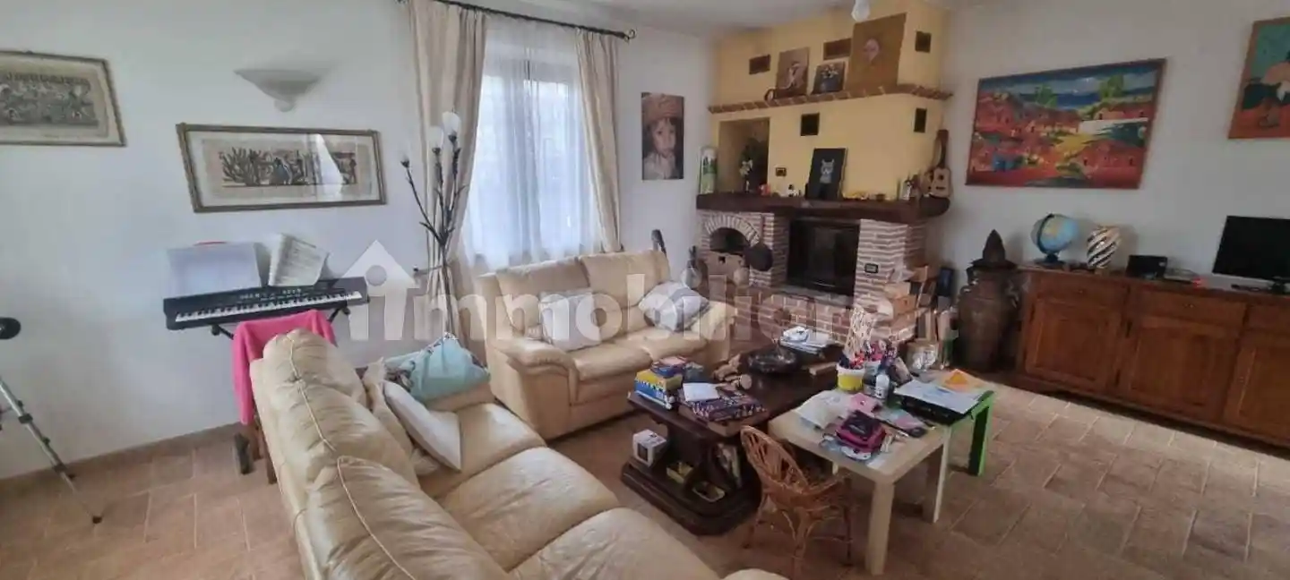 Villa in vendita a Carrara