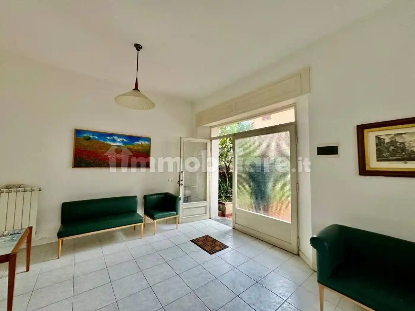 Appartamento in vendita a Montignoso