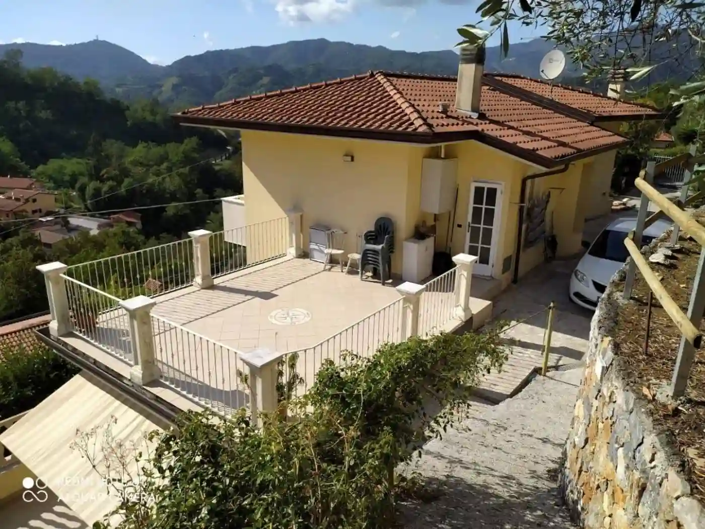 Villa - foto 2