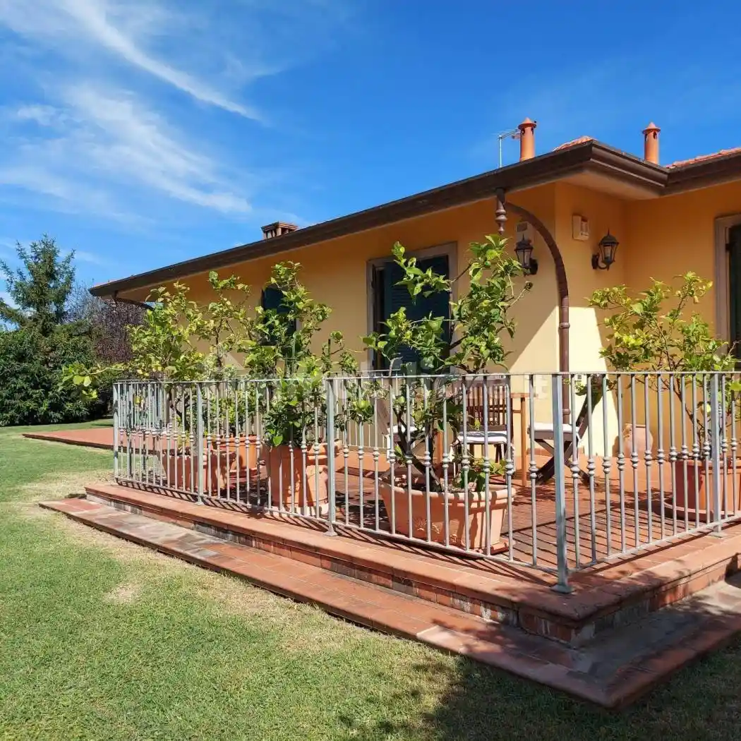 Villa in vendita a Massa